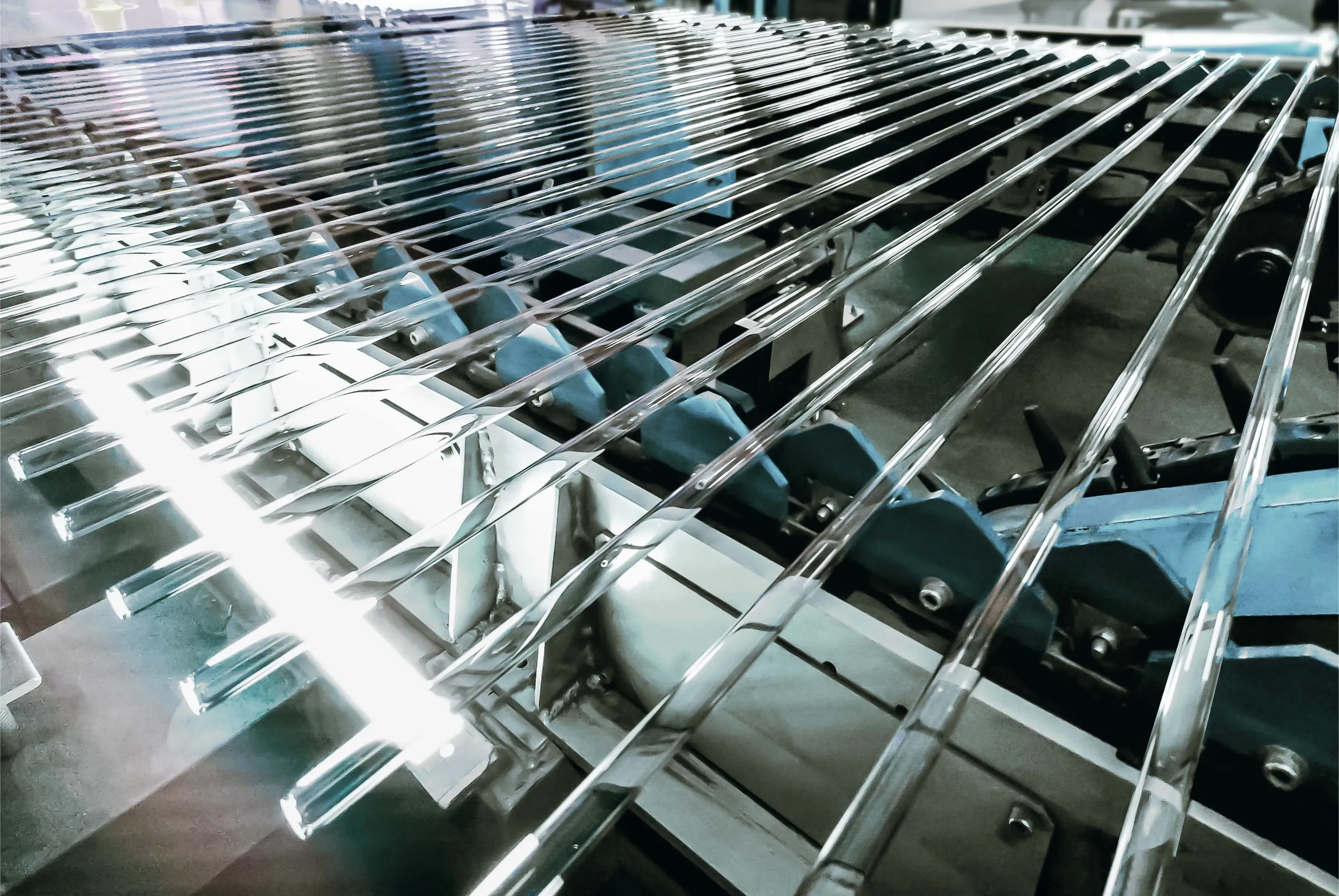 医薬品容器用管ガラス製造の様子