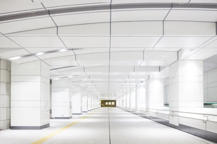新宿駅西口4号街路リニューアル(東京都)