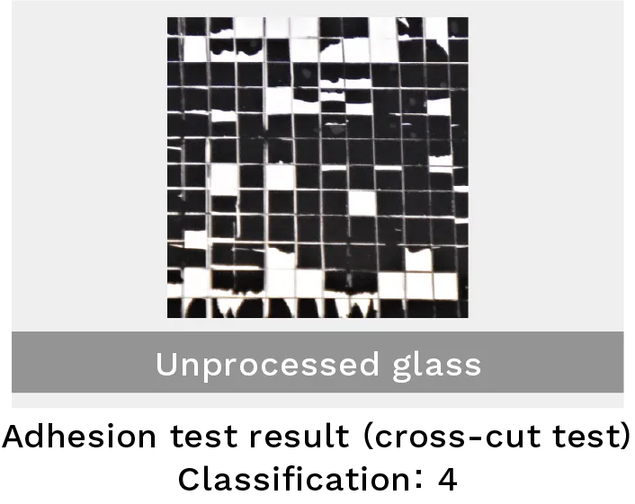 Photo of an unprocessed glass after an adhesion test
