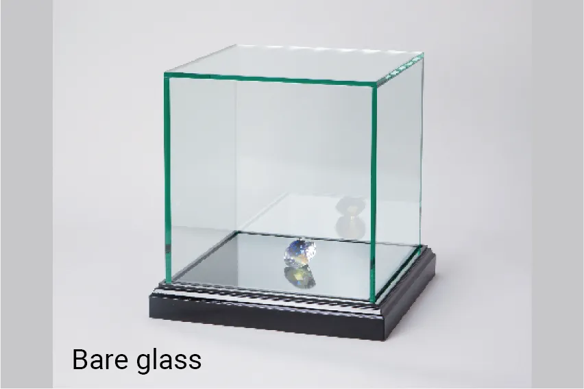 photo of bare glass showcase