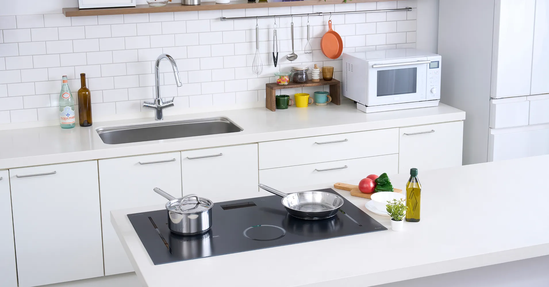 NEGのガラスが使われているIHクッキングヒーター