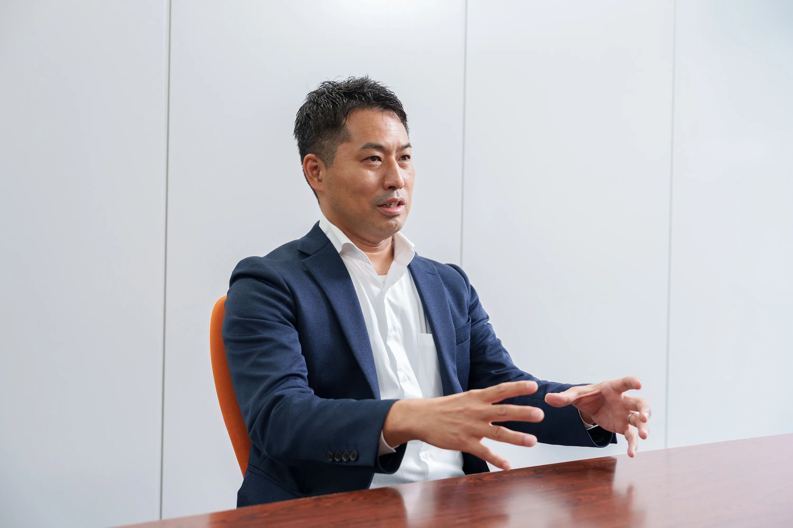 ガラス繊維事業本部　営業部　山城 淳さん